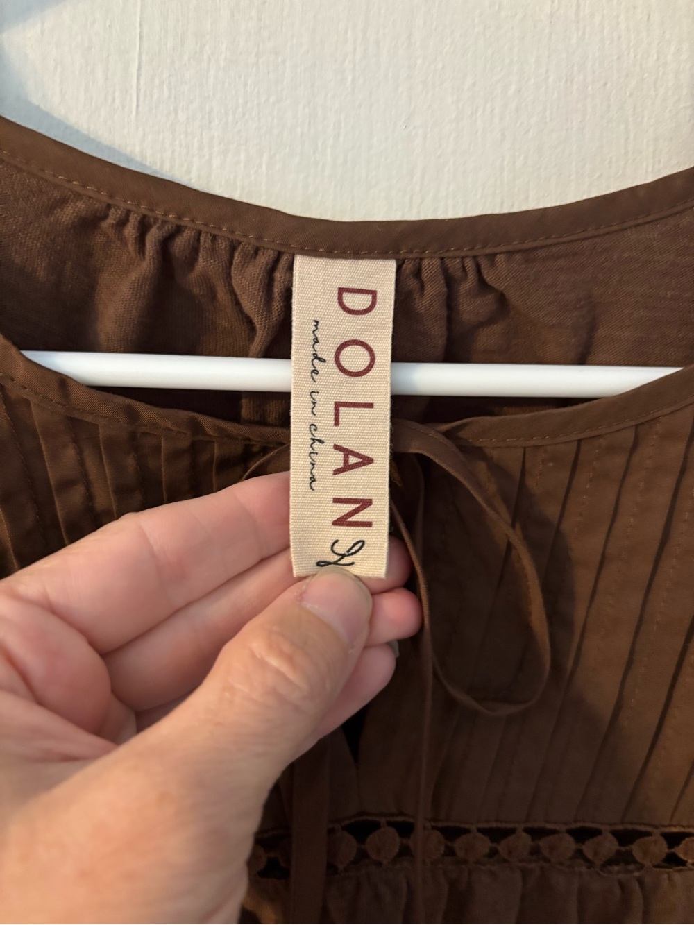 Dolan/Anthropologie Women’s Brown Ruffle Sleeve Pleated Yoke Blouse Top Size L - Picture 4 of 6